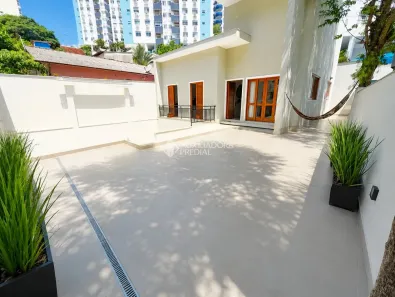 Casa com 3 Quartos à venda, 98m² no Itacorubi, Florianópolis