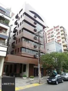 Imóvel Comercial à venda, 41m² no Menino Deus, Porto Alegre