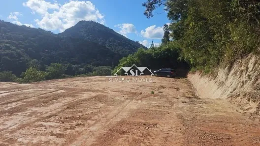 Lote/Terreno à venda, 2422m² no Itaipava, Petrópolis