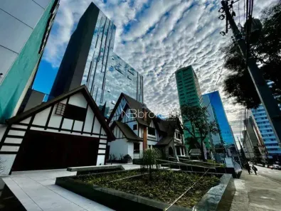 Sala Comercial para alugar, 232m² no Centro, Curitiba