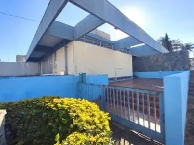 com 3 Quartos para alugar, 2500m² no Alto Cafezal, Marília