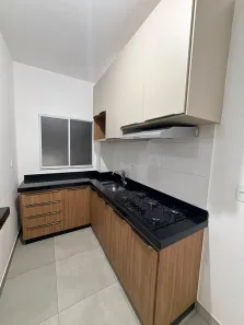Apartamento com 2 Quartos para alugar, 10m² no Guilhermina Vieira Chaer, Araxá