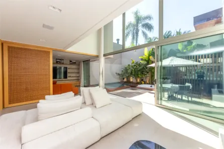 Casa de Condomínio com 3 Quartos à venda, 407m² no Santo Amaro, São Paulo