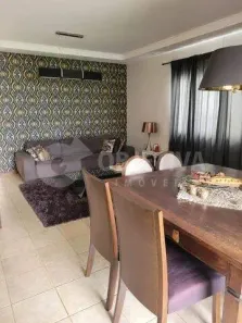 Casa com 3 Quartos à venda, 125m² no Jardim Karaíba, Uberlândia