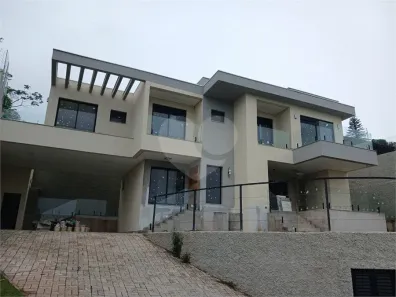 Sobrado com 3 Quartos à venda, 269m² no Roseira, Mairiporã