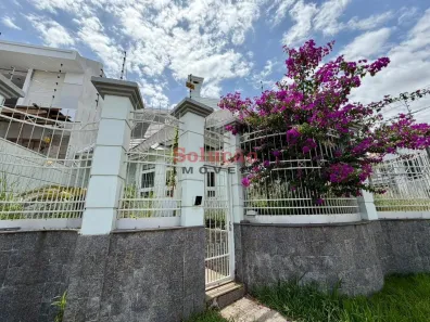 Sobrado com 4 Quartos à venda, 270m² no Marechal Rondon, Canoas