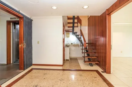 Sala Comercial para alugar, 159m² no Independência, Porto Alegre