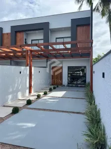Sobrado com 3 Quartos à venda, 111m² no Saguaçu, Joinville