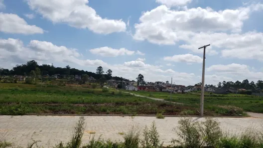 Lote/Terreno à venda, 364m² no São Defende, Criciúma
