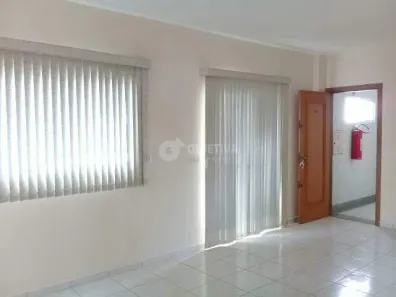 Apartamento com 3 Quartos para alugar, 97m² no Santa Mônica, Uberlândia