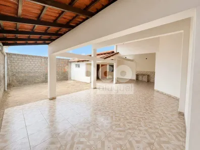 Imóvel Comercial com 5 Quartos para alugar, 220m² no Nossa Senhora Aparecida, Uberlândia