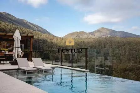 Casa de Condomínio com 5 Quartos à venda, 2975m² no Itaipava, Petrópolis