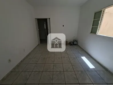 Casa com 3 Quartos para alugar, 120m² no Jardim Canaã, Uberlândia