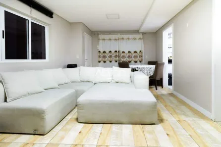 Casa de Condomínio com 4 Quartos à venda, 208m² no Água Verde, Curitiba