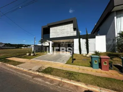 Casa de Condomínio com 3 Quartos à venda, 181m² no Jardins Porto, Senador Canedo
