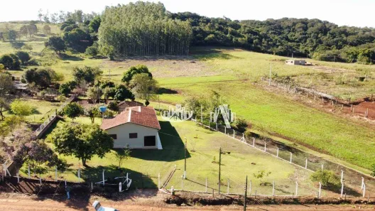 Fazenda/Sítio com 3 Quartos à venda, 200m² no , Londrina