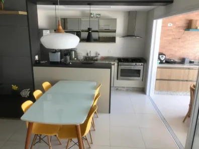 Apartamento com 2 Quartos à venda, 92m² no Jardim Las Palmas, Guarujá
