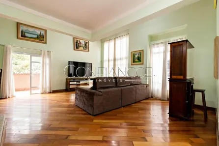 Casa com 3 Quartos à venda, 361m² no Abranches, Curitiba