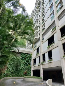 Apartamento com 2 Quartos para alugar, 110m² no Laranjeiras, Rio de Janeiro