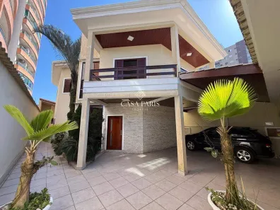 Sobrado com 4 Quartos à venda, 300m² no Canto do Forte, Praia Grande