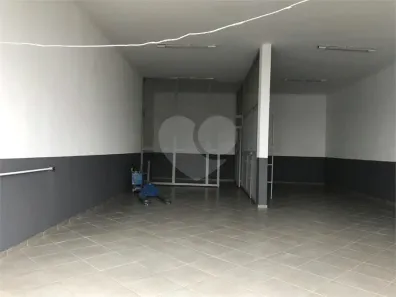 Galpão/Depósito/Armazém para alugar, 240m² no Vila Ribeiro de Barros, São Paulo