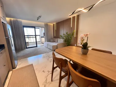 Apartamento com 2 Quartos para alugar, 77m² no Centro, Balneário Camboriú