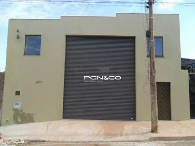 Galpão/Depósito/Armazém para alugar, 220m² no Distrito Industrial, Cravinhos