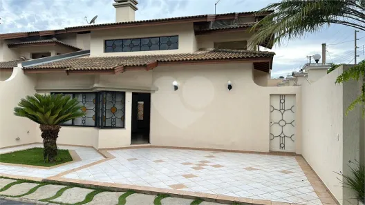 Casa de Condomínio com 3 Quartos para alugar, 180m² no Vila Santista, Atibaia
