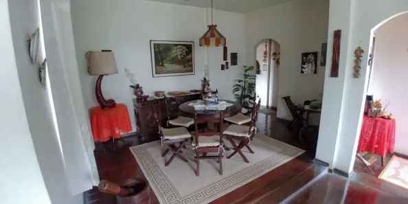 Casa com 7 Quartos à venda, 327m² no Jardim Amália, Volta Redonda