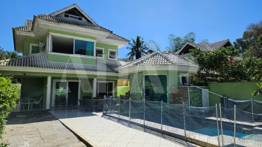 Casa de Condomínio com 3 Quartos à venda, 300m² no Vargem Grande, Rio de Janeiro