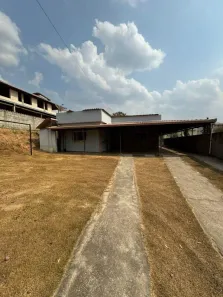 Casa com 3 Quartos para alugar, 900m² no Bandeirinhas, Betim