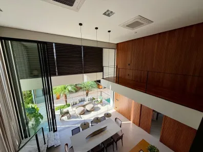 Casa de Condomínio com 4 Quartos à venda, 363m² no Granja Marileusa, Uberlândia