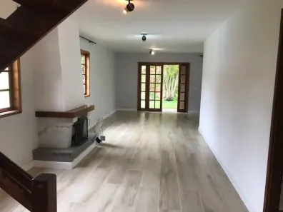 Casa de Condomínio com 4 Quartos para alugar, 200m² no São Paulo II, Cotia
