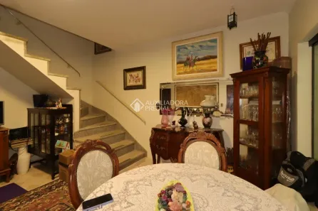 Sobrado com 3 Quartos à venda, 238m² no Vila Bastos, Santo André