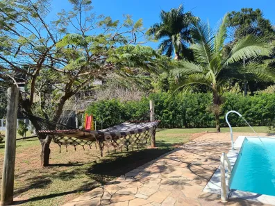 Fazenda/Sítio com 3 Quartos à venda, 180m² no Freitas, São José dos Campos