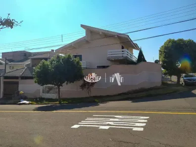 Casa com 4 Quartos à venda, 278m² no Jardim Continental, Londrina