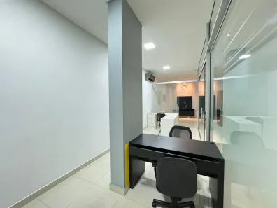 Sala Comercial à venda, 113m² no Meia Praia, Itapema