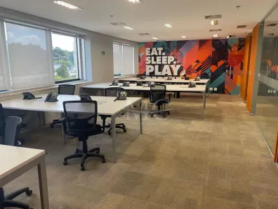 Sala Comercial para alugar, 385m² no Vila Olímpia, São Paulo