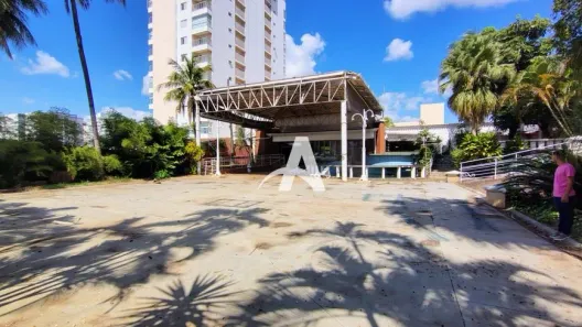 Sala Comercial para alugar, 2000m² no Cazeca, Uberlândia