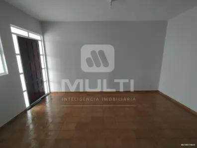 Casa com 4 Quartos à venda, 168m² no Cidade Jardim, Uberlândia
