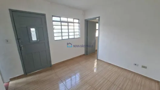 Casa com 1 Quarto para alugar, 35m² no Vila Guarani (Z Sul), São Paulo