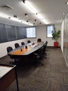 Sala Comercial para venda ou aluguel, 201m² no Vila Olímpia, São Paulo