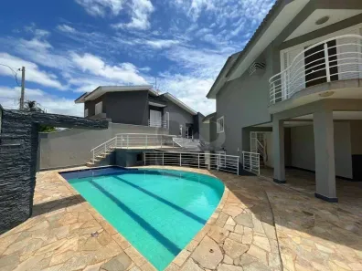 Sobrado com 3 Quartos à venda, 284m² no Jardim Alvorada, Londrina