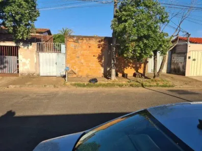 Casa com 1 Quarto à venda, 160m² no Segismundo Pereira, Uberlândia
