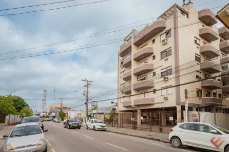 Apartamento com 3 Quartos para alugar, 111m² no Centro, Pelotas