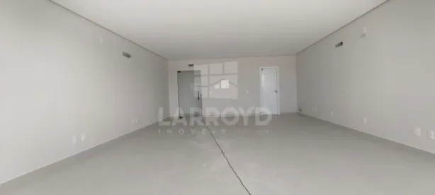 Sala Comercial para alugar, 45m² no Oficinas, Tubarão