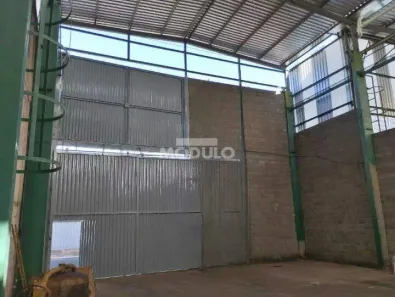 Galpão/Depósito/Armazém para alugar, 900m² no Tibery, Uberlândia