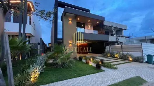 Casa de Condomínio com 5 Quartos à venda, 300m² no Morada dos Nobres, Cuiabá