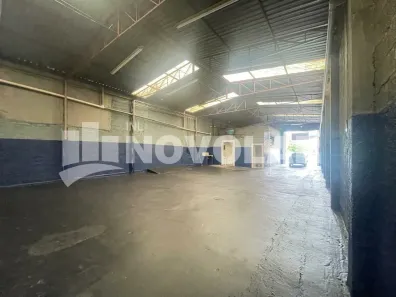 Galpão/Depósito/Armazém para alugar, 190m² no Vila Sabrina, São Paulo