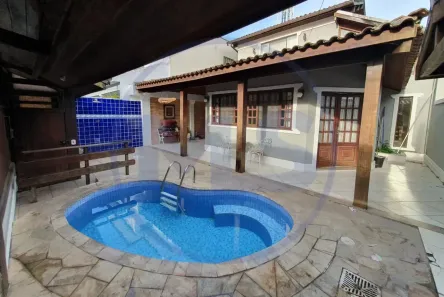 Casa de Condomínio com 3 Quartos à venda, 243m² no Vargem Pequena, Rio de Janeiro